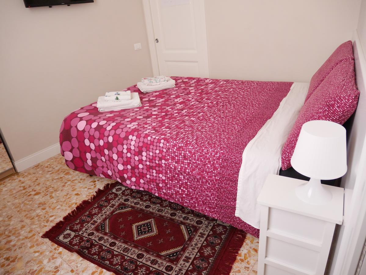 Nori Guest House Rom Eksteriør billede